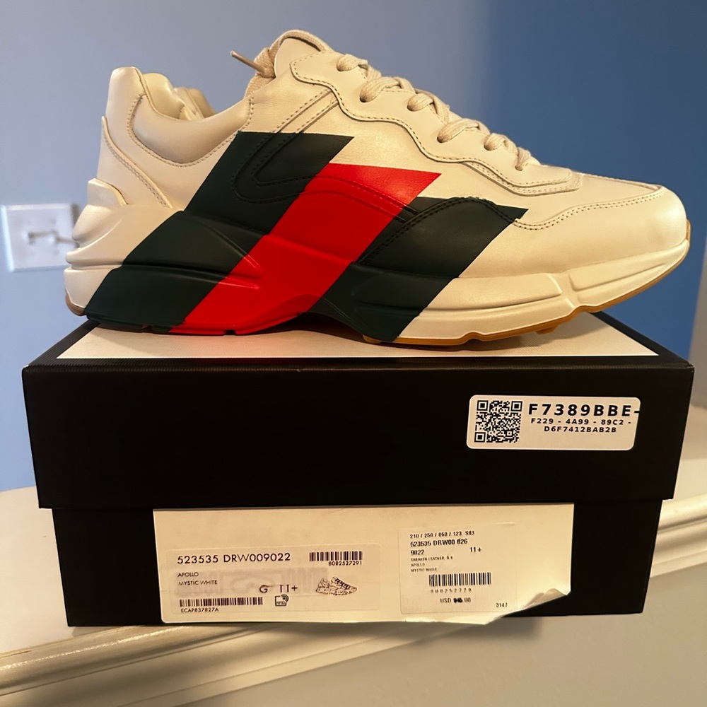 Gucci Apollo Sneakers Color: Mystic White Size: Gucci 11.5 which equates to 12.5